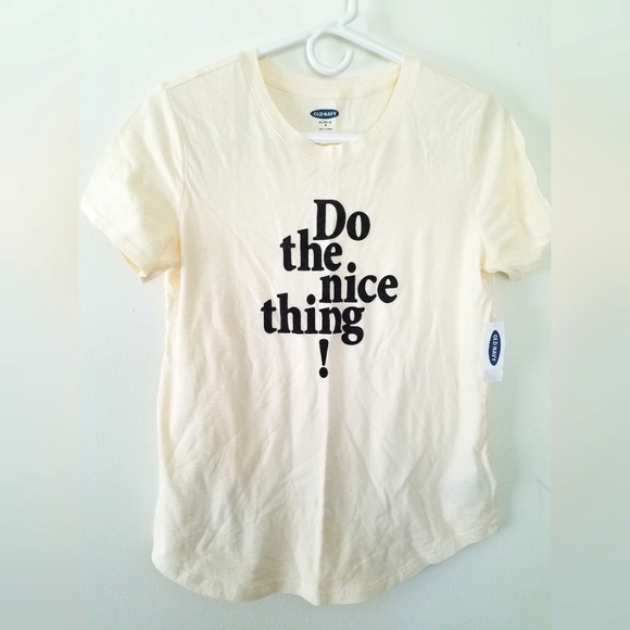NWT Old Navy Graphic Tee Cream Size Small - Picture 1 of 4